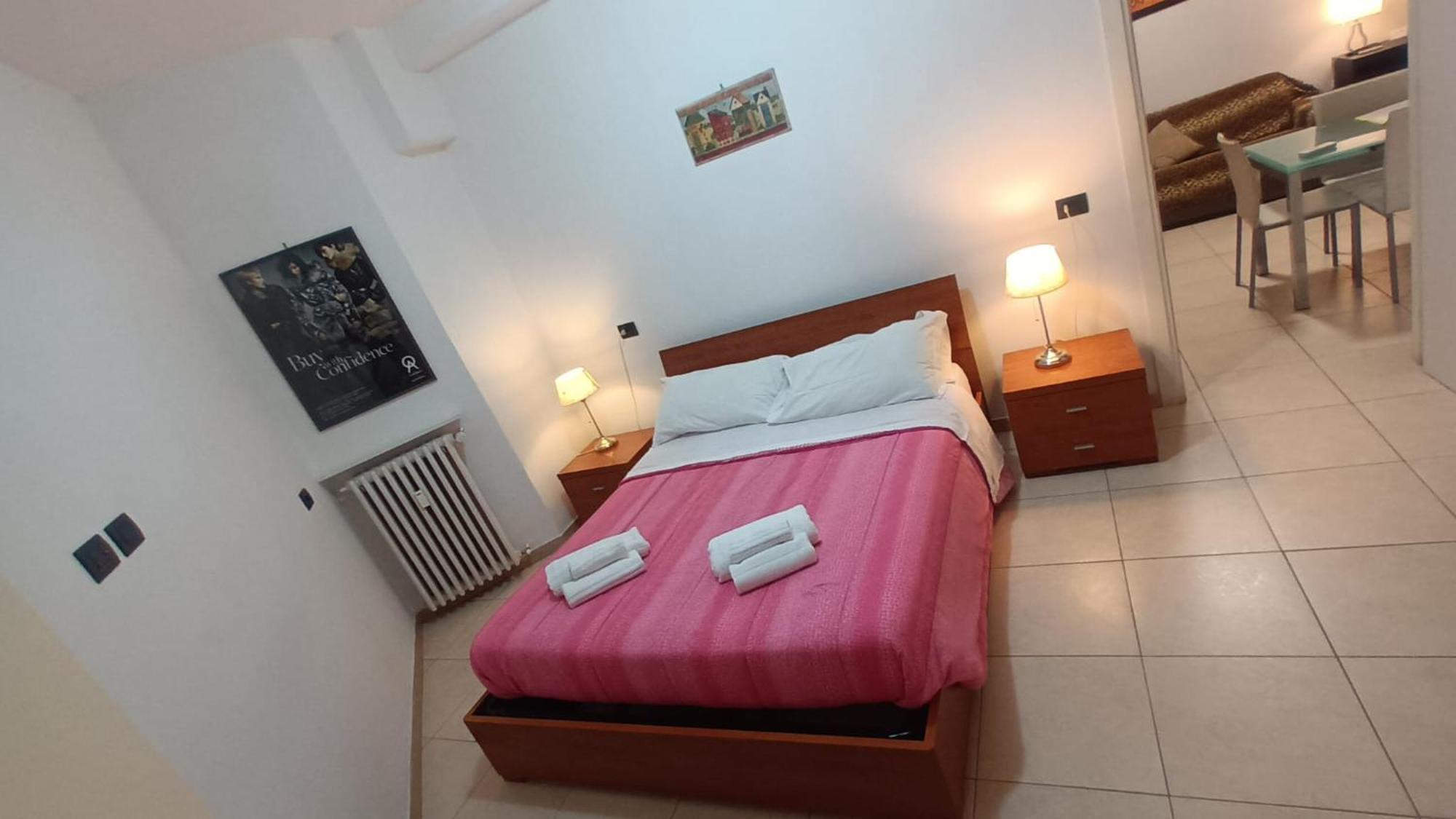 Olimpo Apartments St John In Lateran โรม ภายนอก รูปภาพ