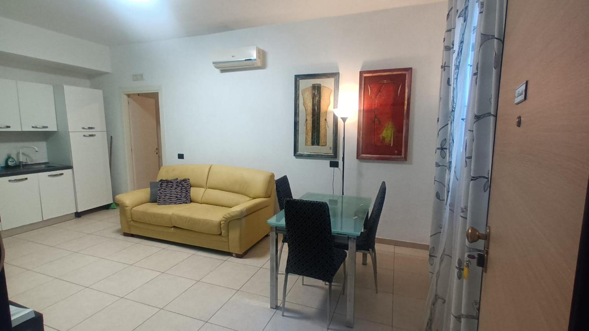 Olimpo Apartments St John In Lateran โรม ภายนอก รูปภาพ