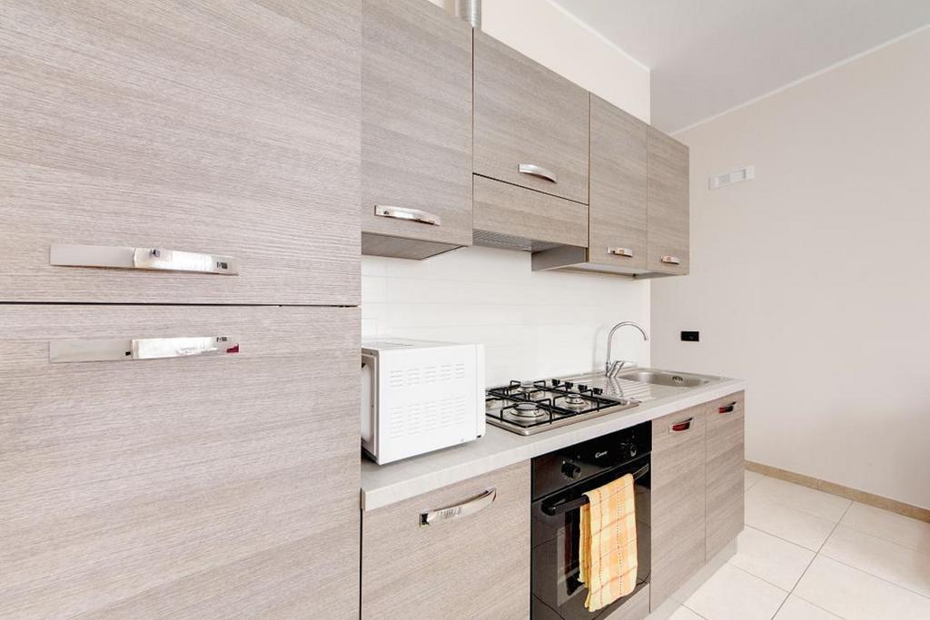 Olimpo Apartments St John In Lateran โรม ภายนอก รูปภาพ